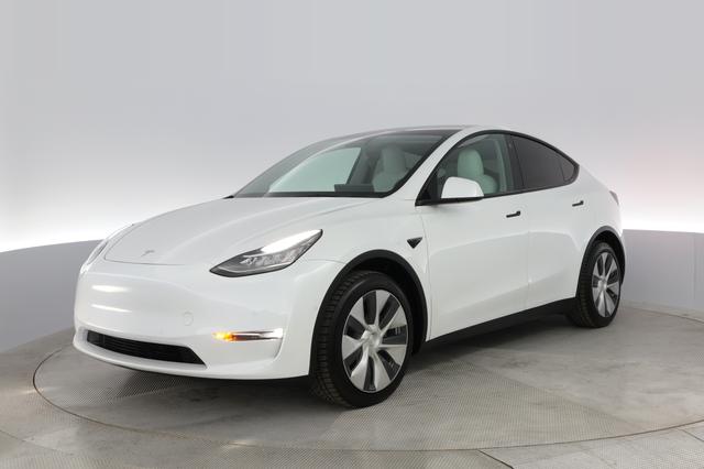 2021 Tesla Model Y — VIN 5YJYGDEE7MF210340