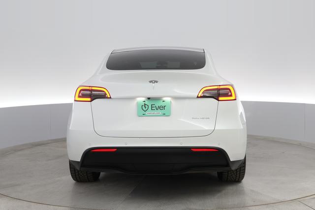 2021 Tesla Model Y — photo 8 of 25