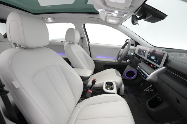 2024 Hyundai IONIQ 5 — photo 20 of 32