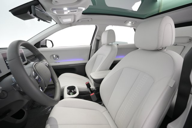 2024 Hyundai IONIQ 5 — photo 18 of 32