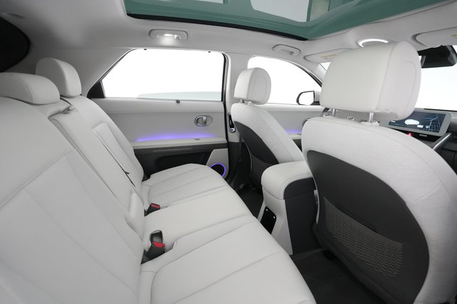 2024 Hyundai IONIQ 5 — photo 21 of 32