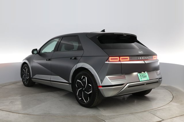 2023 Hyundai IONIQ 5 — photo 9 of 27