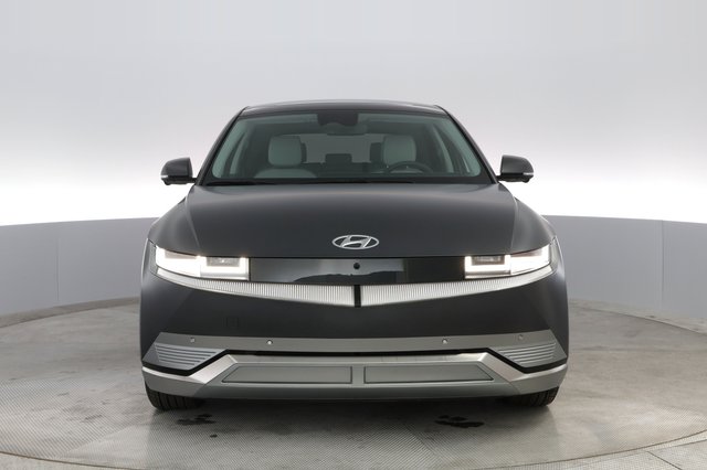 2023 Hyundai IONIQ 5 — photo 5 of 27