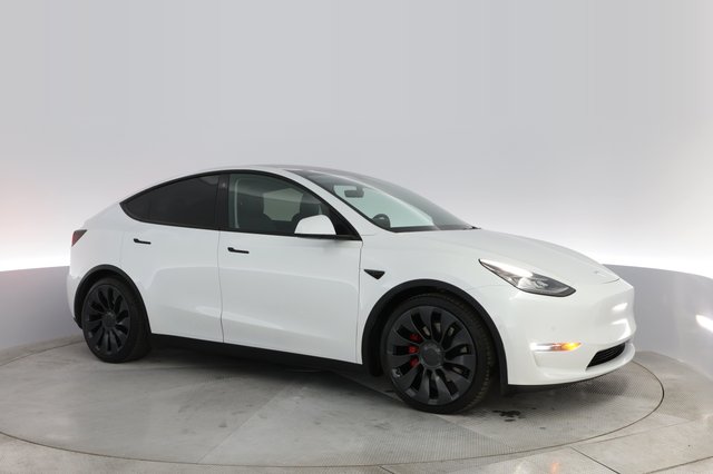 2021 Tesla Model Y — photo 9 of 33