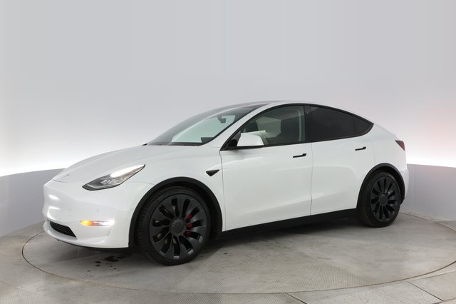 2021 Tesla Model Y — photo 13 of 33