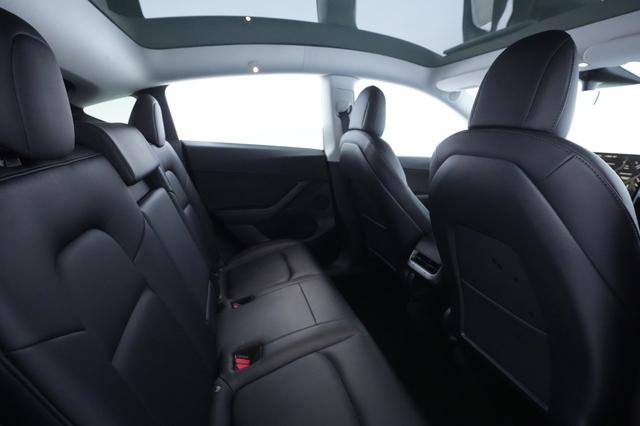 2021 Tesla Model Y — photo 4 of 33