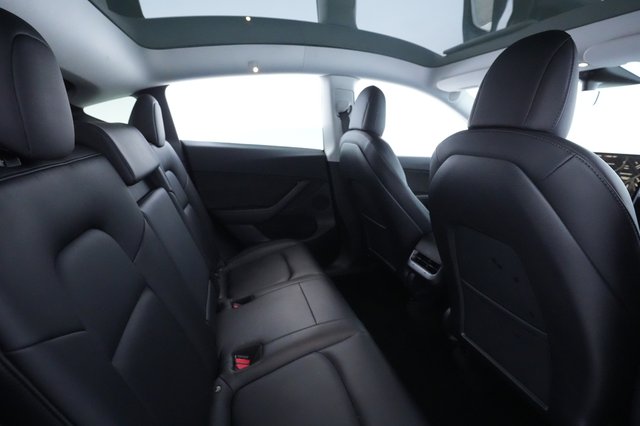 2021 Tesla Model Y — photo 4 of 33