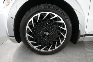 2023 Hyundai IONIQ 5 — photo 12 of 27
