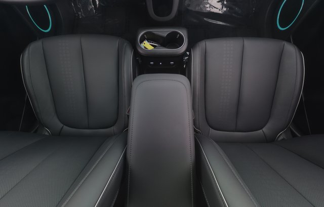2023 Hyundai IONIQ 5 — photo 17 of 27