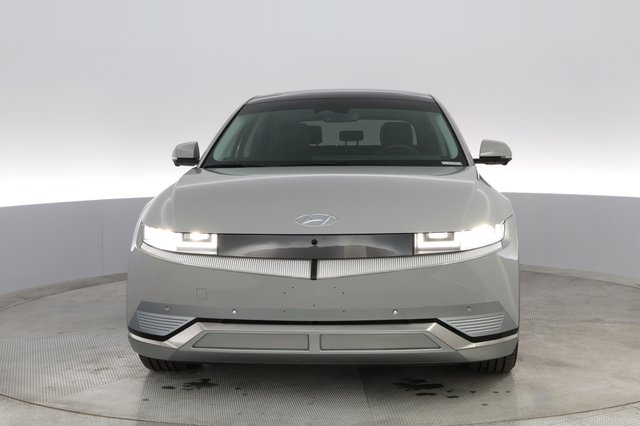 2023 Hyundai IONIQ 5 — photo 5 of 28