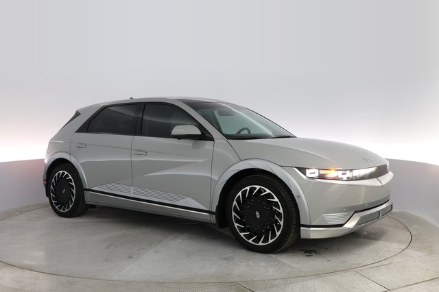 2023 Hyundai IONIQ 5 — photo 7 of 28