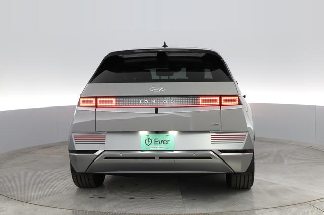 2023 Hyundai IONIQ 5 — photo 8 of 28