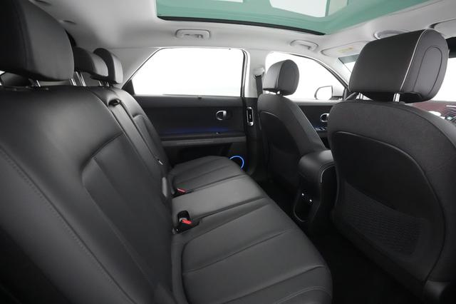 2023 Hyundai IONIQ 5 — photo 4 of 28