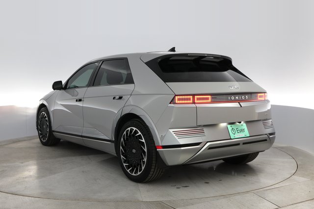 2023 Hyundai IONIQ 5 — photo 9 of 28