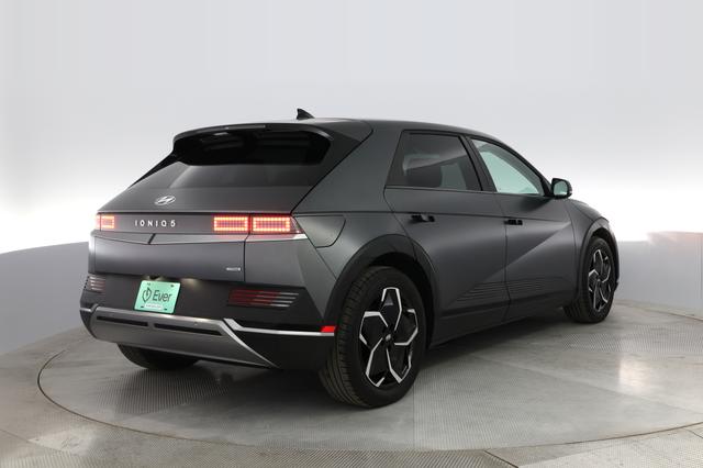 2023 Hyundai IONIQ 5 — photo 10 of 28