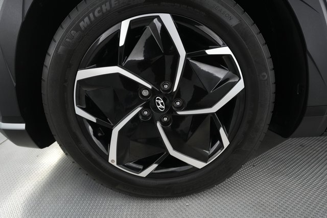 2023 Hyundai IONIQ 5 — photo 14 of 28