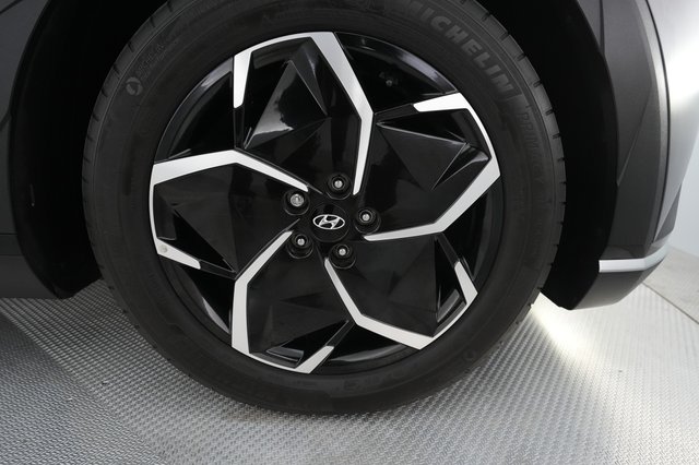 2023 Hyundai IONIQ 5 — photo 16 of 28