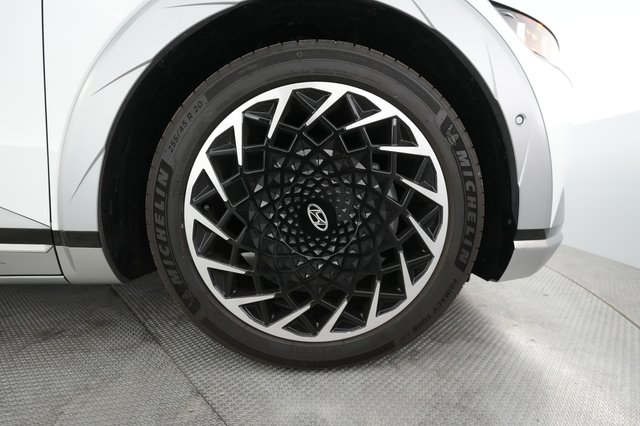 2023 Hyundai IONIQ 5 — photo 14 of 26