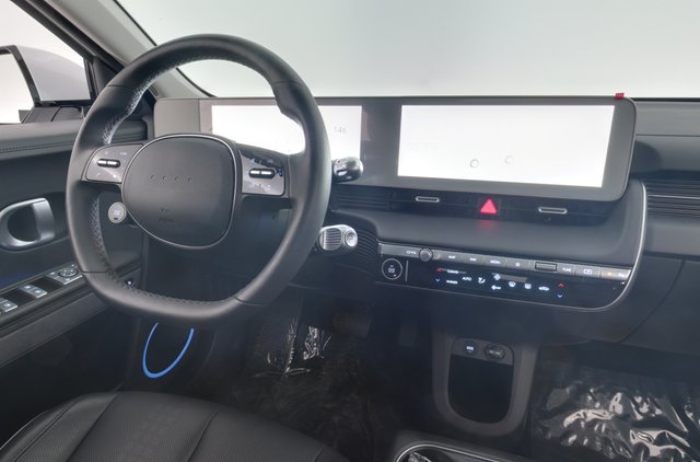 2023 Hyundai IONIQ 5 — photo 3 of 26