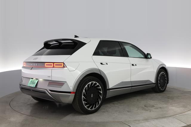 2023 Hyundai IONIQ 5 — photo 2 of 26