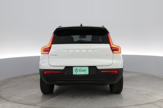2021 Volvo XC40 Recharge — photo 9 of 30