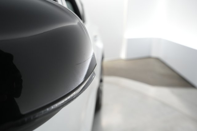 2021 Volvo XC40 Recharge — photo 26 of 30
