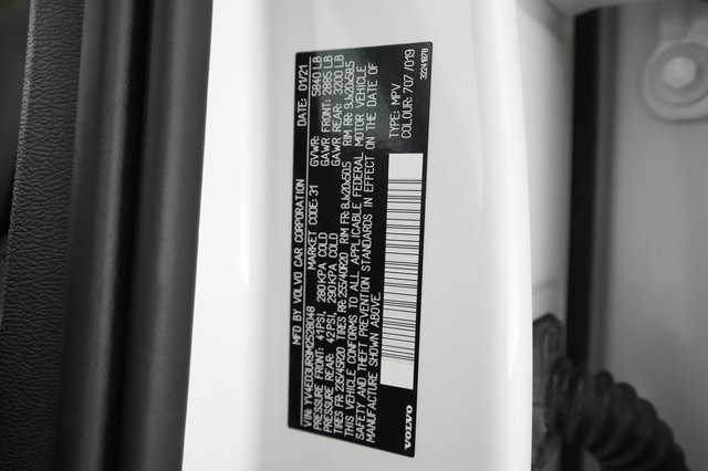2021 Volvo XC40 Recharge — photo 30 of 30