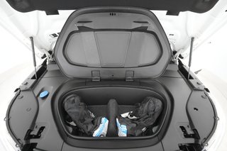 2021 Volvo XC40 Recharge — photo 21 of 30