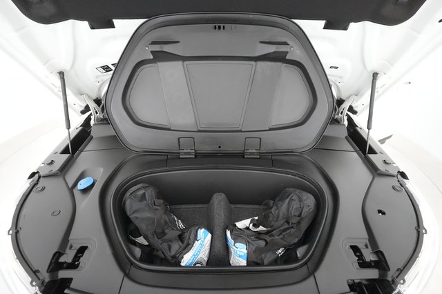 2021 Volvo XC40 Recharge — photo 21 of 30