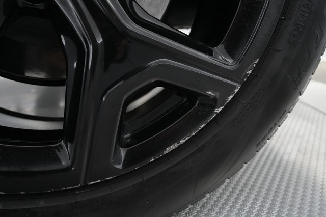 2022 Rivian R1T — photo 29 of 32