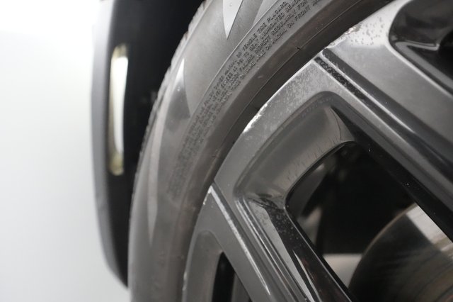 2022 Rivian R1T — photo 25 of 32
