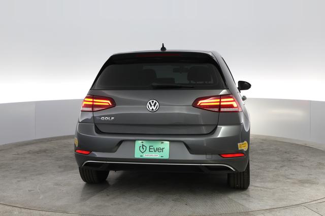 2019 Volkswagen e-Golf — photo 7 of 50