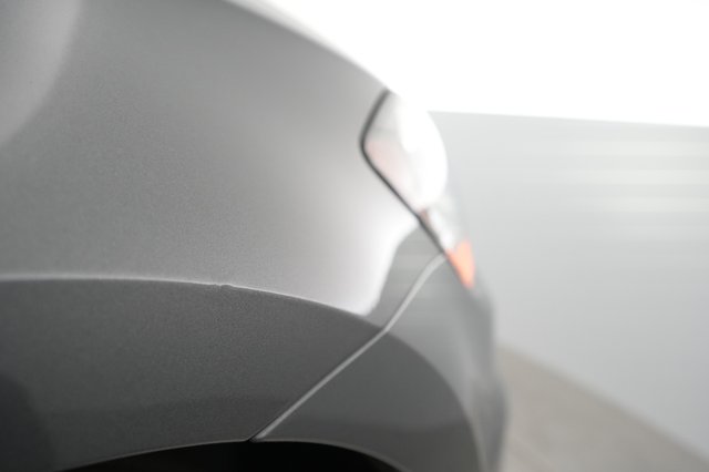 2019 Volkswagen e-Golf — photo 32 of 50