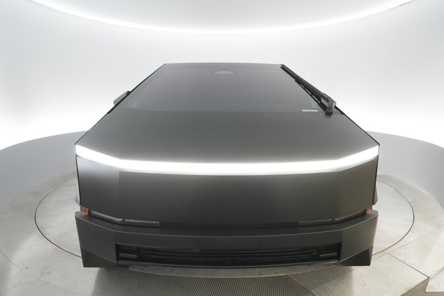 2024 Tesla Cybertruck — photo 14 of 22