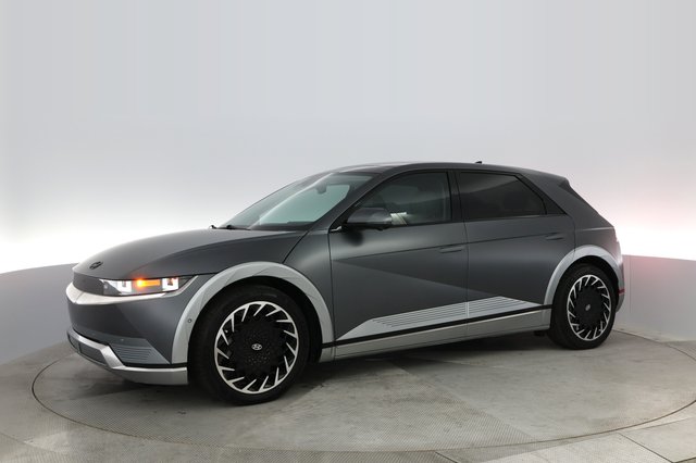 2022 Hyundai IONIQ 5 — photo 10 of 39