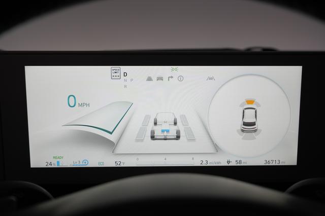 2022 Hyundai IONIQ 5 — photo 4 of 39