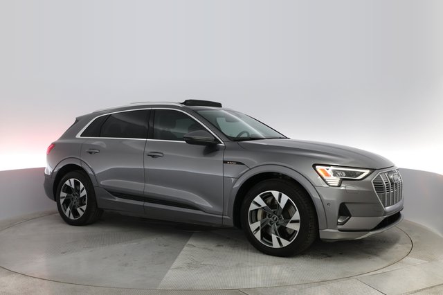 2021 Audi e-tron — photo 7 of 28