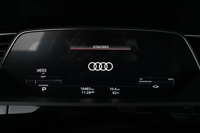 2022 Audi e-tron — photo 5 of 28