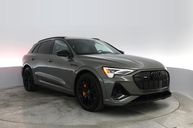 2022 Audi e-tron — photo 7 of 28