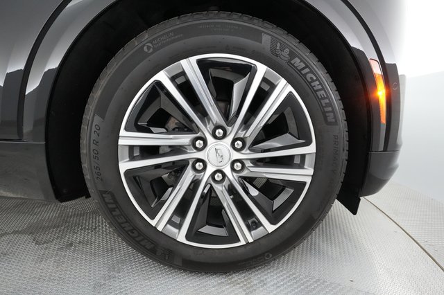 2023 Cadillac LYRIQ — photo 13 of 22