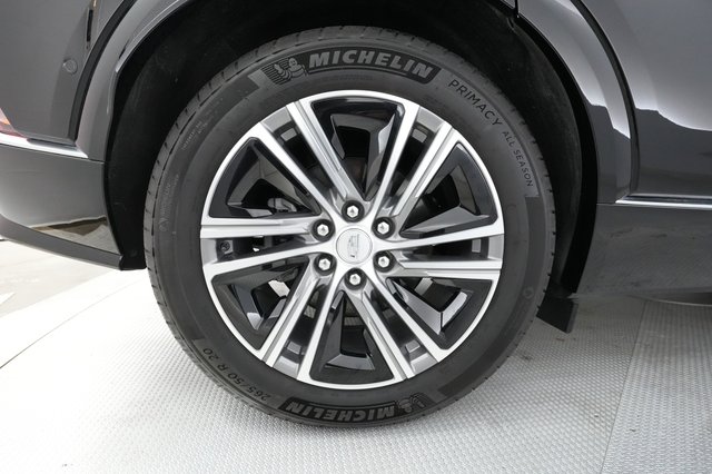 2023 Cadillac LYRIQ — photo 14 of 22