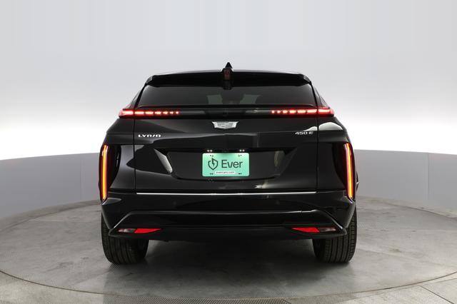 2023 Cadillac LYRIQ — photo 8 of 22