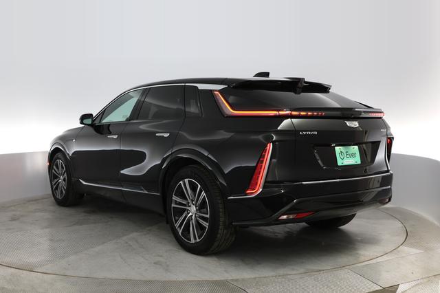 2023 Cadillac LYRIQ — photo 9 of 22