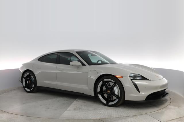 2021 Porsche Taycan — photo 8 of 29