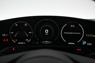 2021 Porsche Taycan — photo 4 of 29