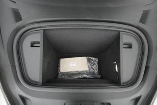 2021 Porsche Taycan — photo 22 of 29