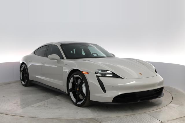 2021 Porsche Taycan — photo 7 of 29
