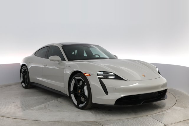 2021 Porsche Taycan — photo 7 of 29