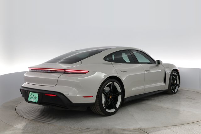 2021 Porsche Taycan — photo 2 of 29
