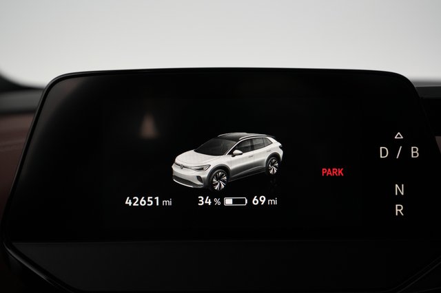 2021 Volkswagen ID.4 — photo 4 of 29